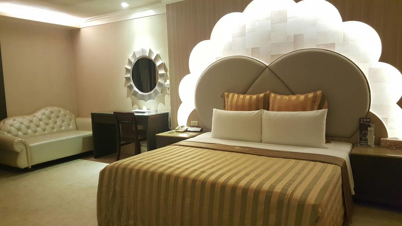 Full Moon Boutique Motel Cidade de Hsinchu Exterior foto
