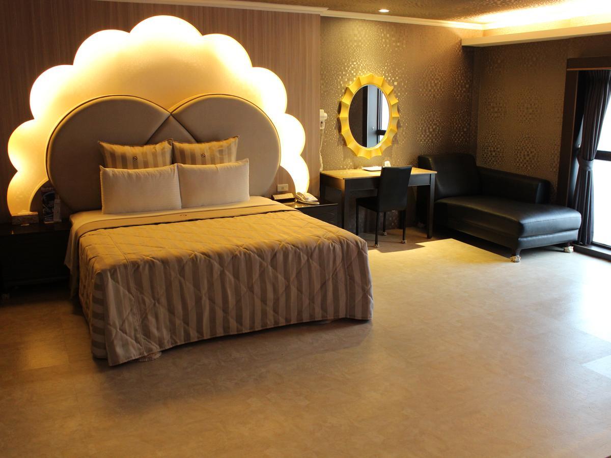 Full Moon Boutique Motel Cidade de Hsinchu Exterior foto